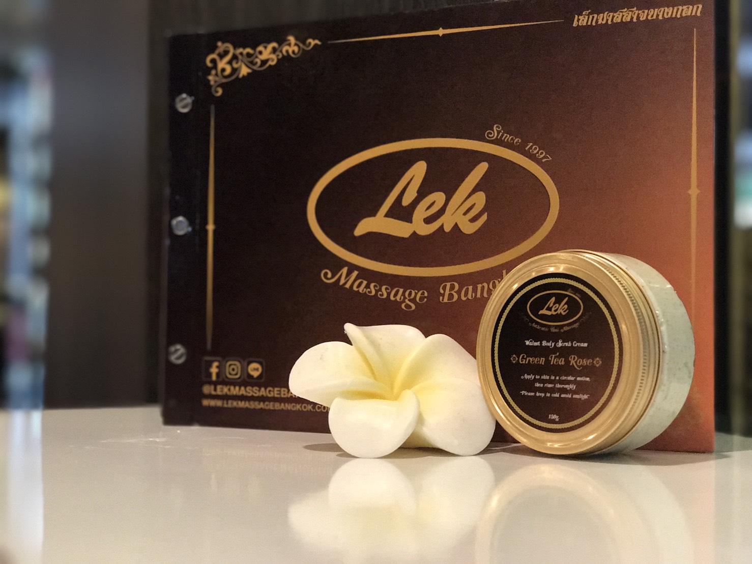 Lek’s Body Cream Scrub