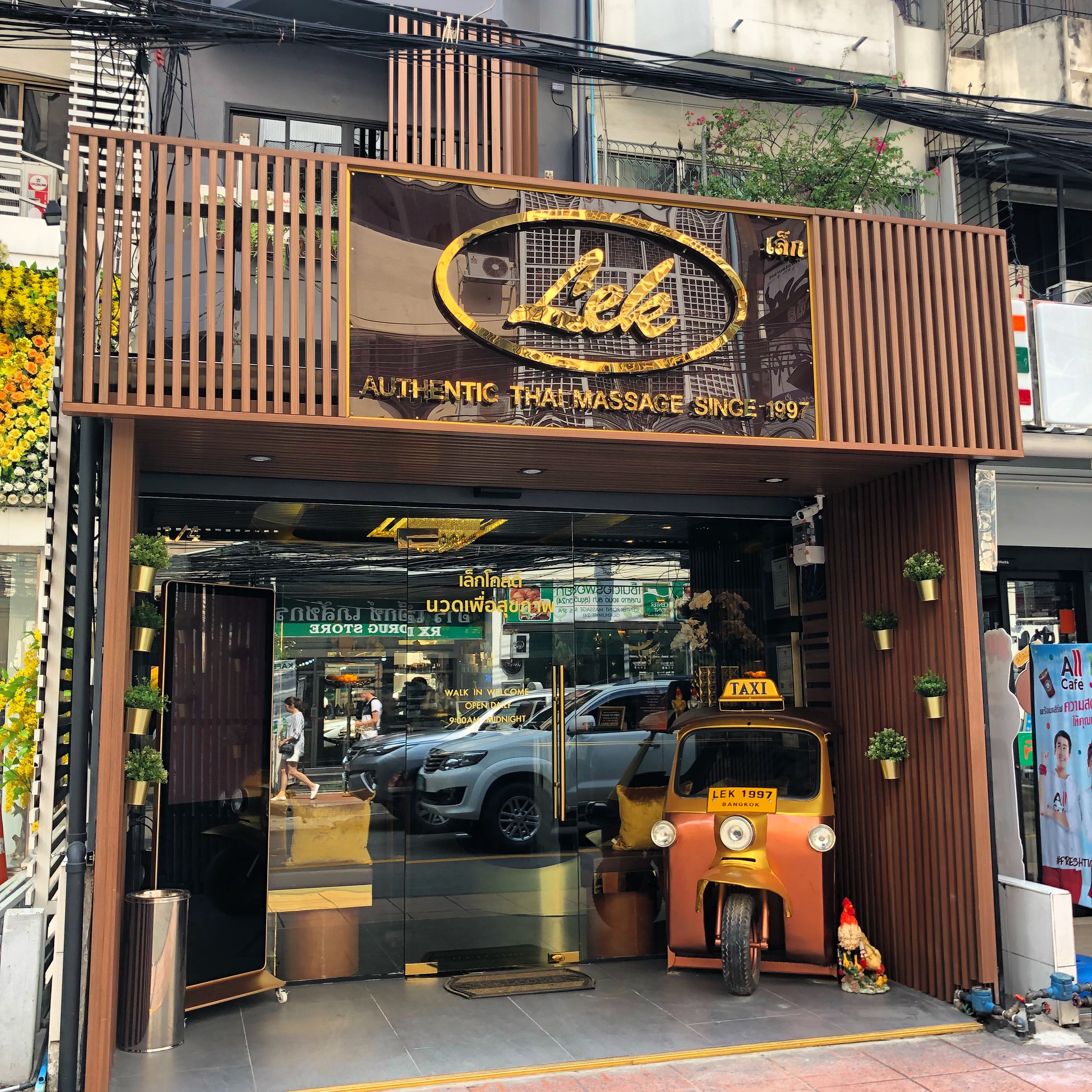 Lek Gold Sukhumvit 24